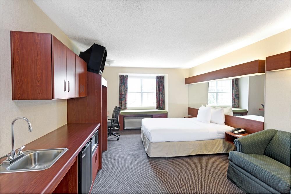 Microtel Inn & Suites By Wyndham Perimeter Center Sandy Springs Buitenkant foto