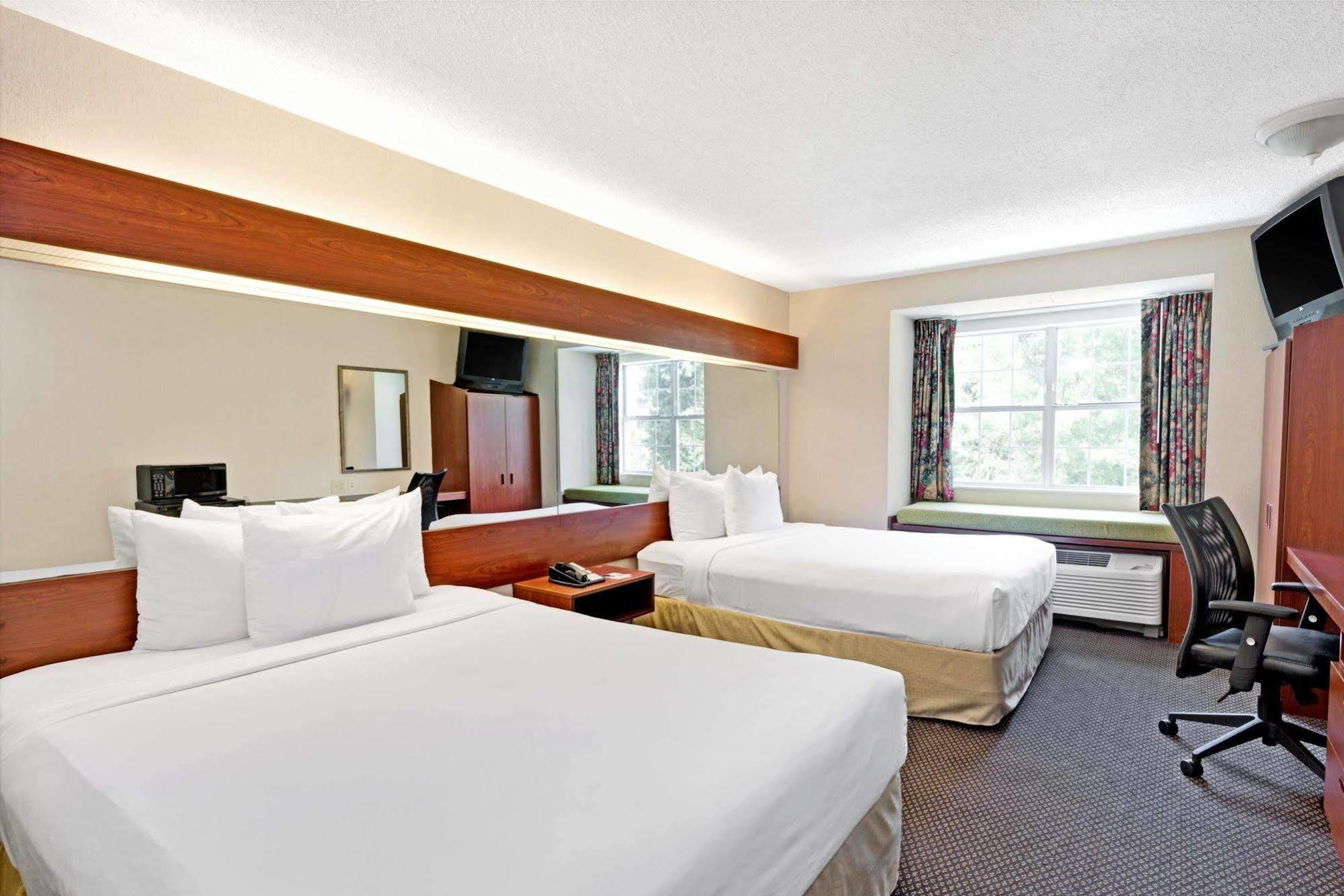 Microtel Inn & Suites By Wyndham Perimeter Center Sandy Springs Buitenkant foto