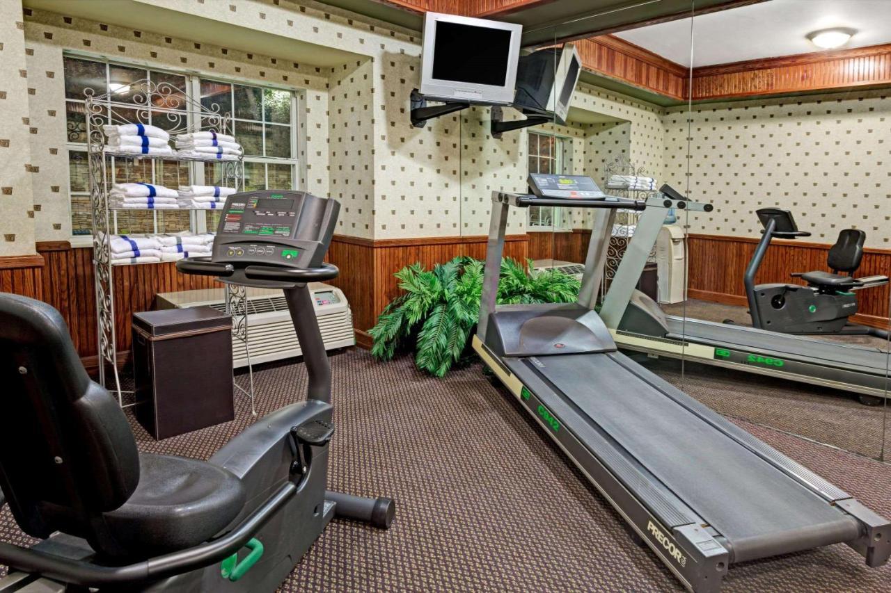 Microtel Inn & Suites By Wyndham Perimeter Center Sandy Springs Buitenkant foto